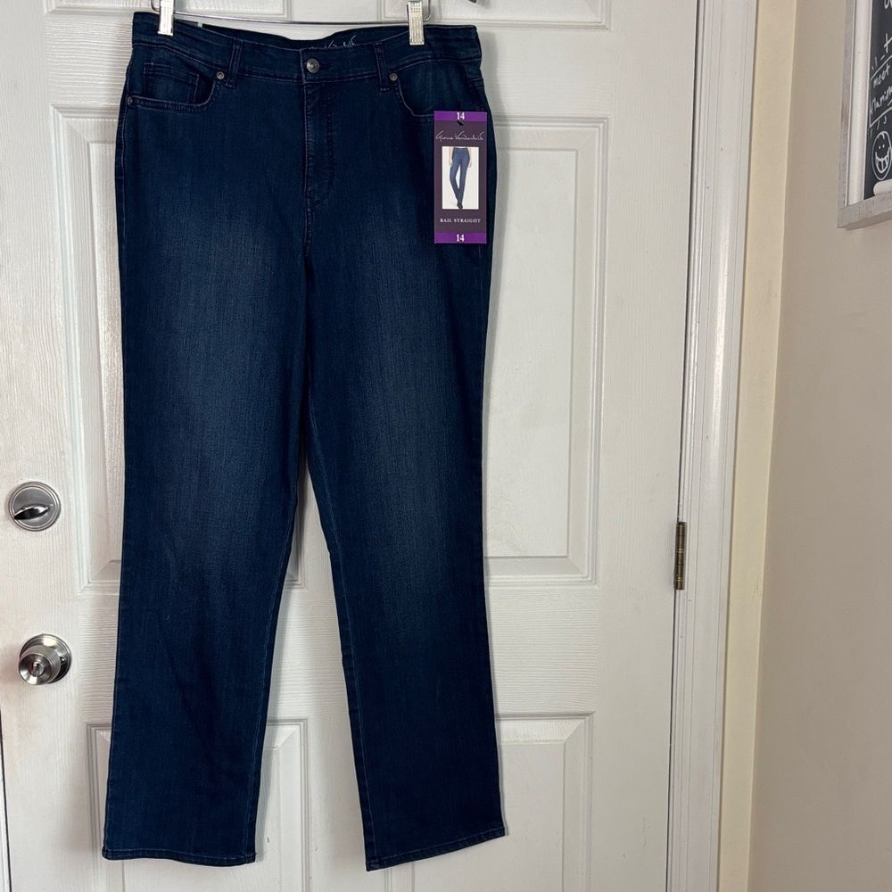 New NWT Gloria Vanderbilt Mid Rise Rail Straight Blue Jeans Sz 14 straight leg